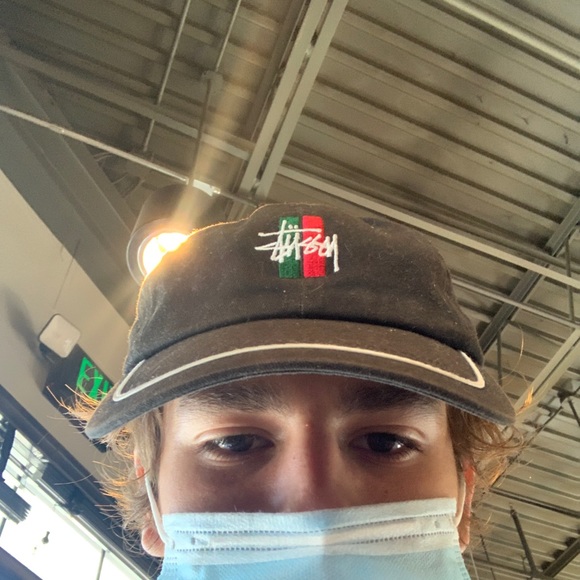 Meet your Posher, Daniel - Picture 1 of 1